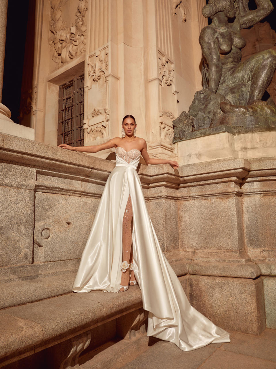 Beyond The Dress Unveiling Galia Lahav S Couture Accessories Symphony