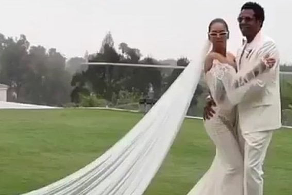 The Story Behind Beyonces Wedding Dress Galia Lahav 8062