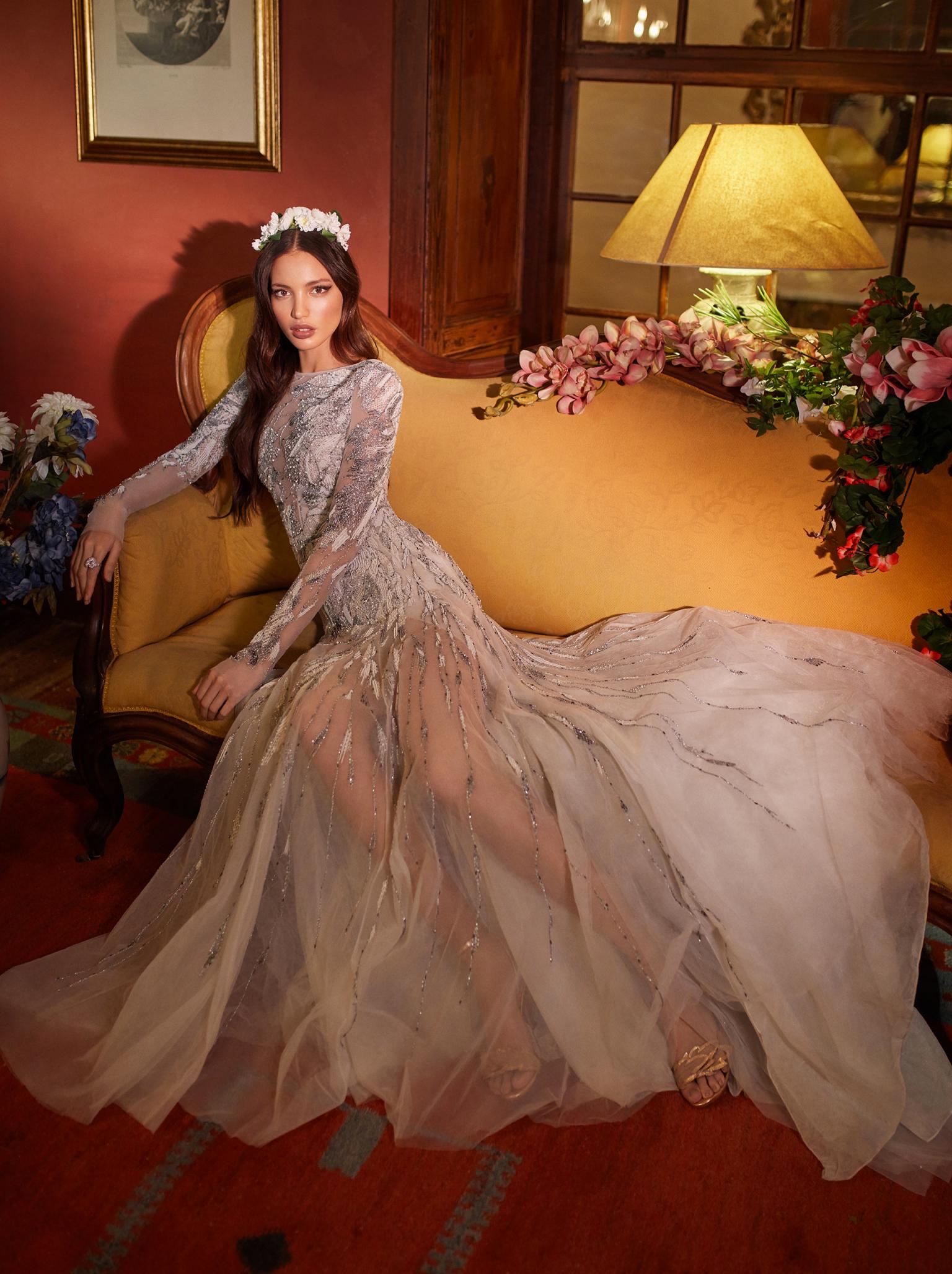 10-spectacular-long-sleeve-wedding-dresses-for-winter-brides-galia-lahav