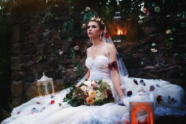  Fairytale-La-Candella-Wedding-Photoshoot-03-default 