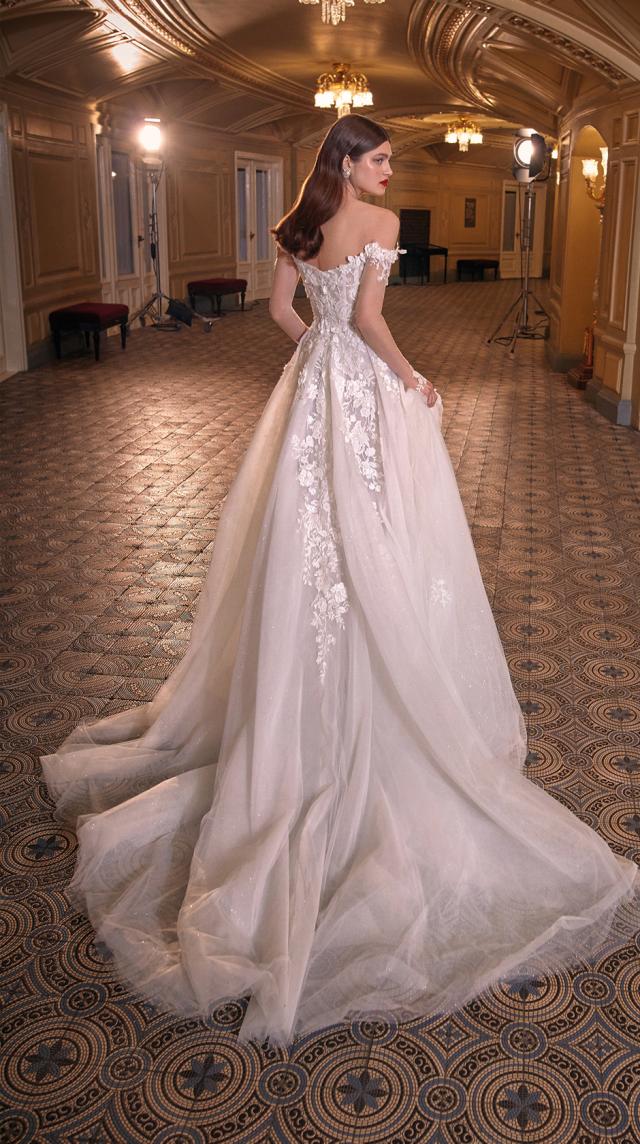 Bridal Couture Collection No. 14 - Make a scene - Lynn-B