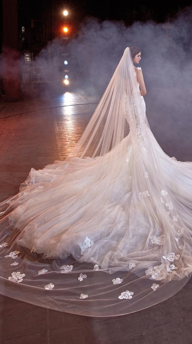 Bridal Couture Collection No. 14 - Make a scene - Michelle-V