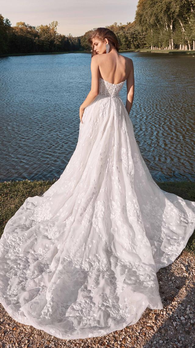 Meghan-back