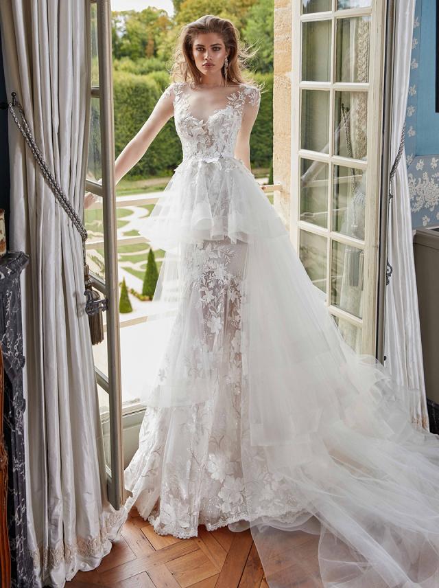 Fancy 2025 bridal dress